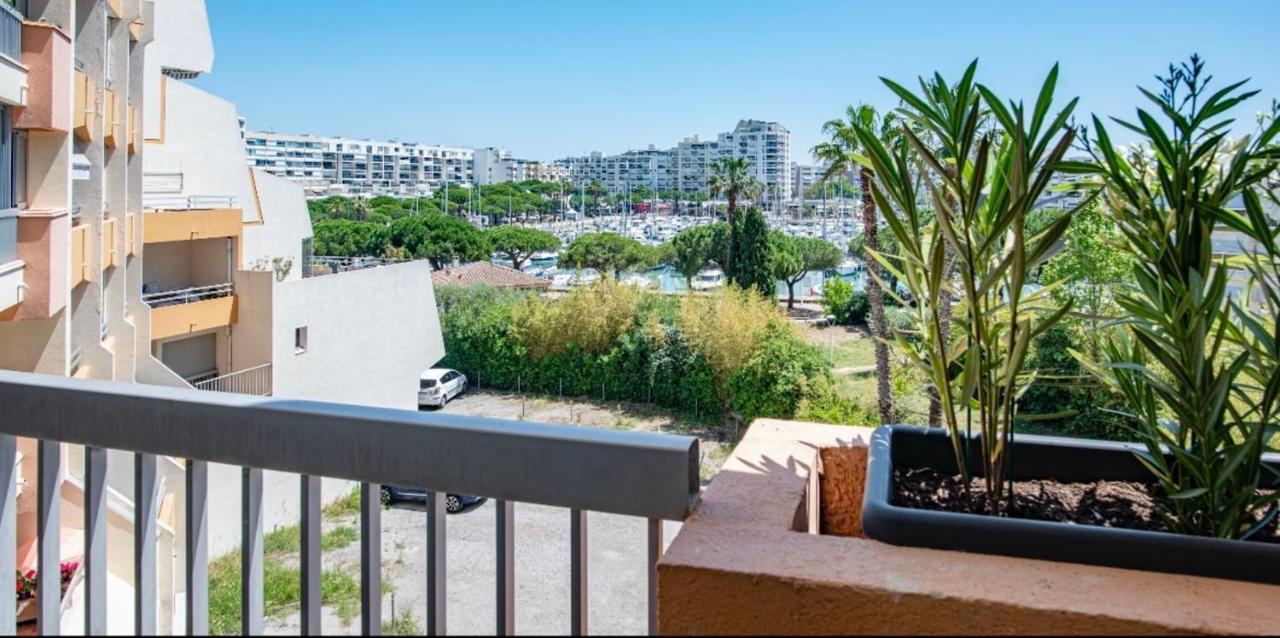 Superb Apartment Near The Port And The Sea Моґійо Екстер'єр фото